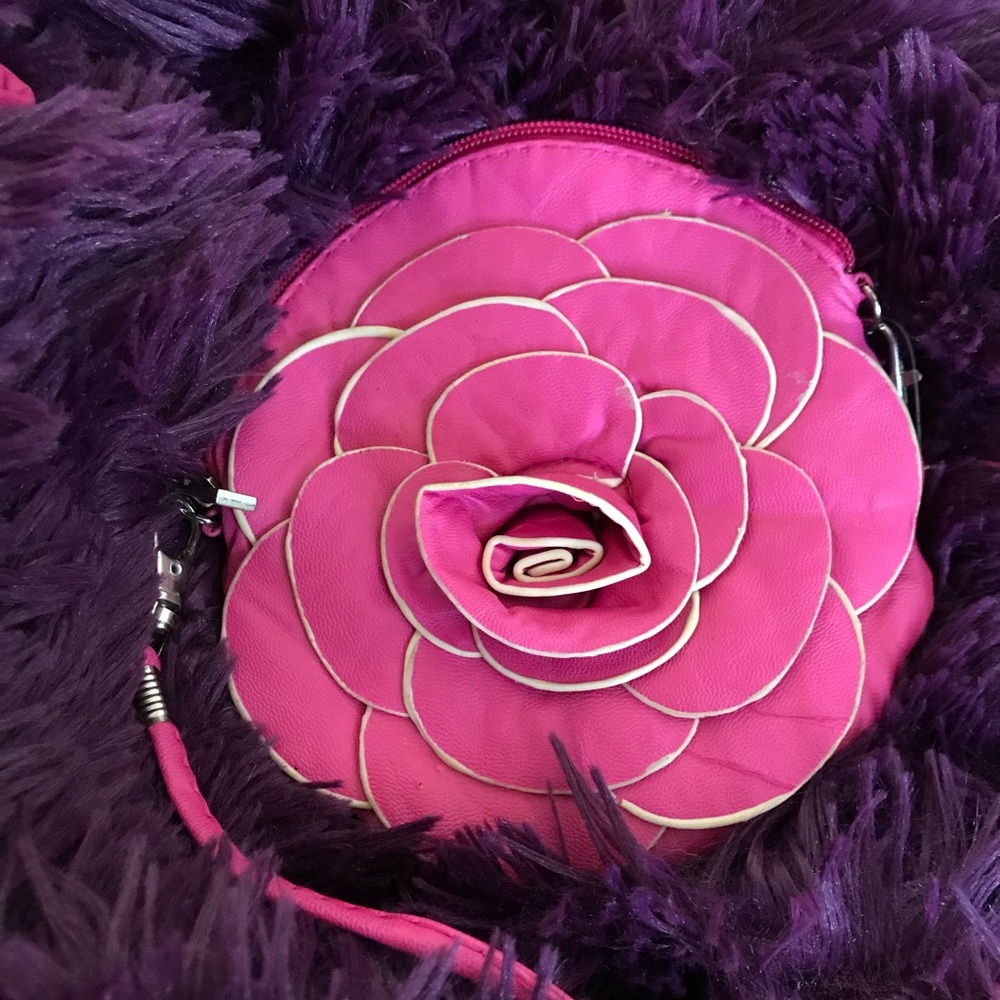 NWT Pink Raised Rose Purse
